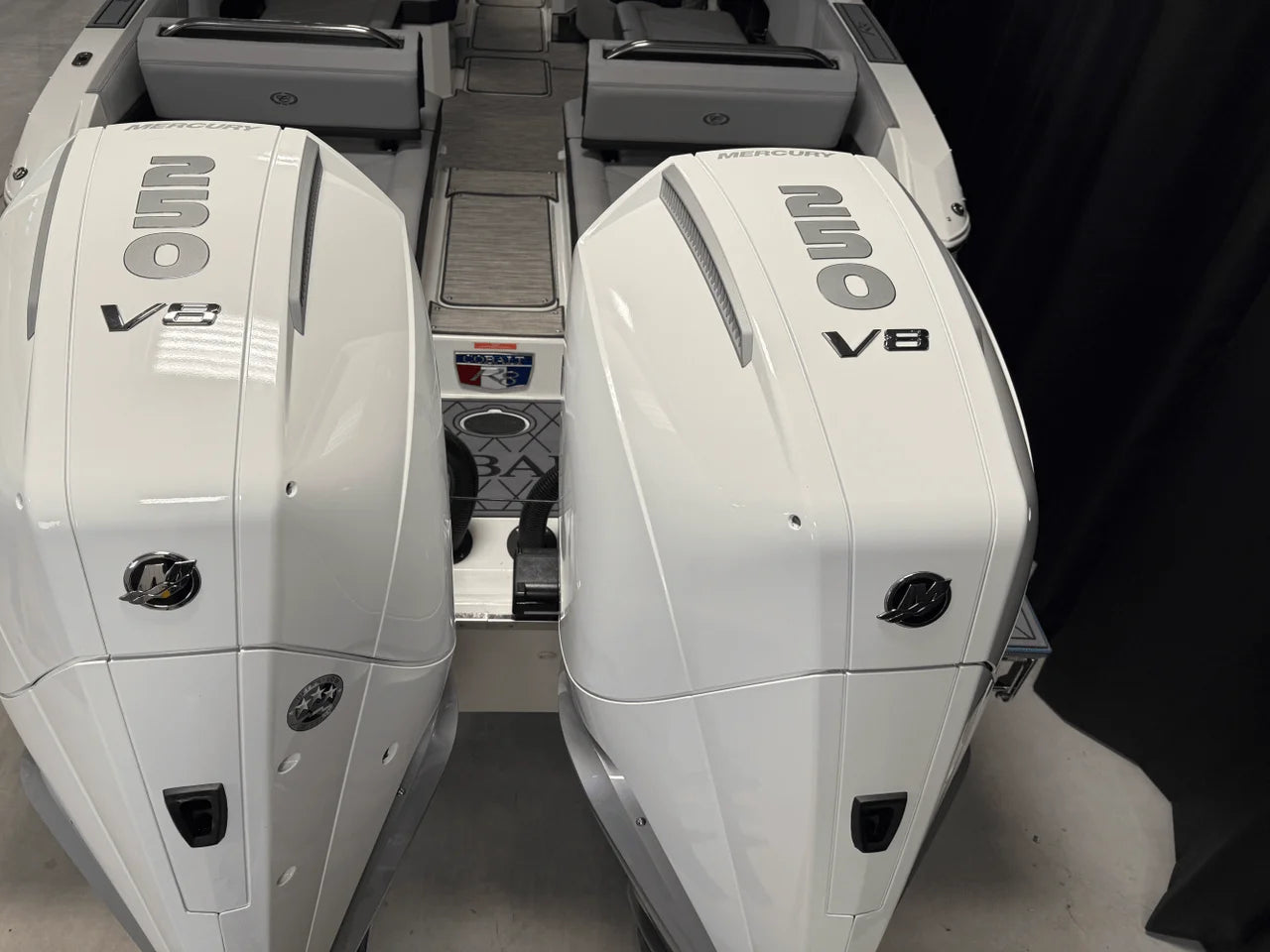 2025 Cobalt R8 Outboard 28.0 feet, Crosslake, MN #17