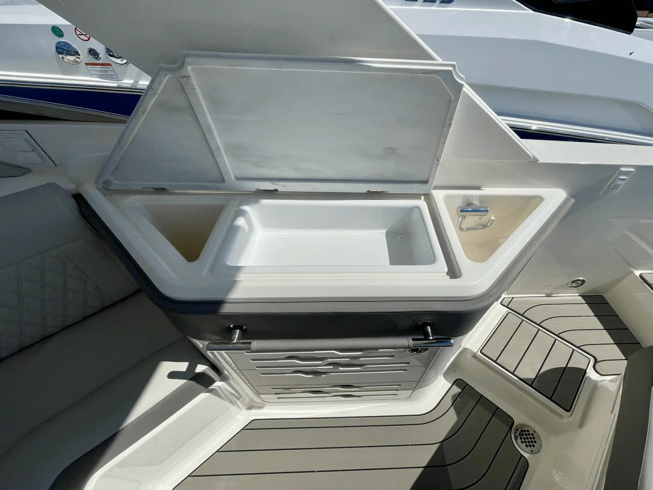 2026 Sea Ray SLX 310 Outboard 31.0 feet, Clearwater, Florida #11