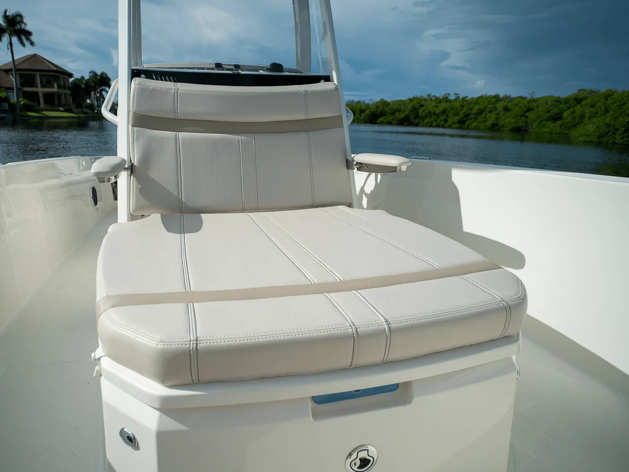 2026 Boston Whaler 250 Dauntless 25.0 feet, Clearwater, Florida #15