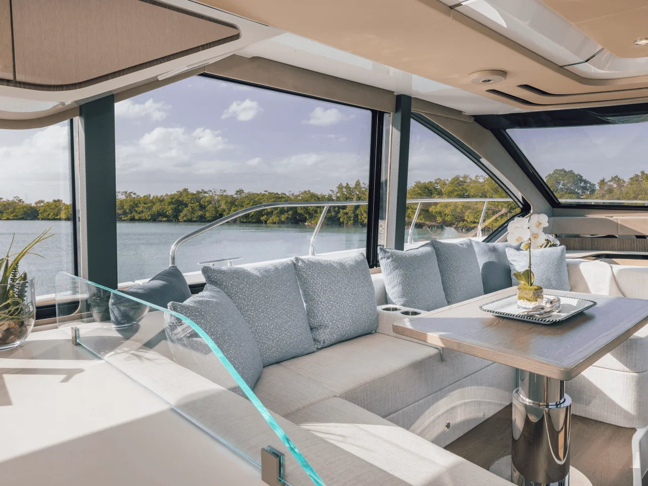 2027 Cruisers Yachts 57FLY 57.0 feet, Clearwater, Florida #59