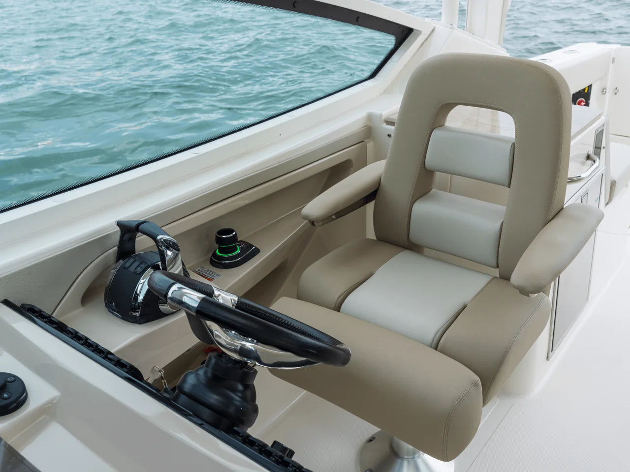 2026 Boston Whaler 280 Vantage 28.0 feet, Clearwater, Florida #55