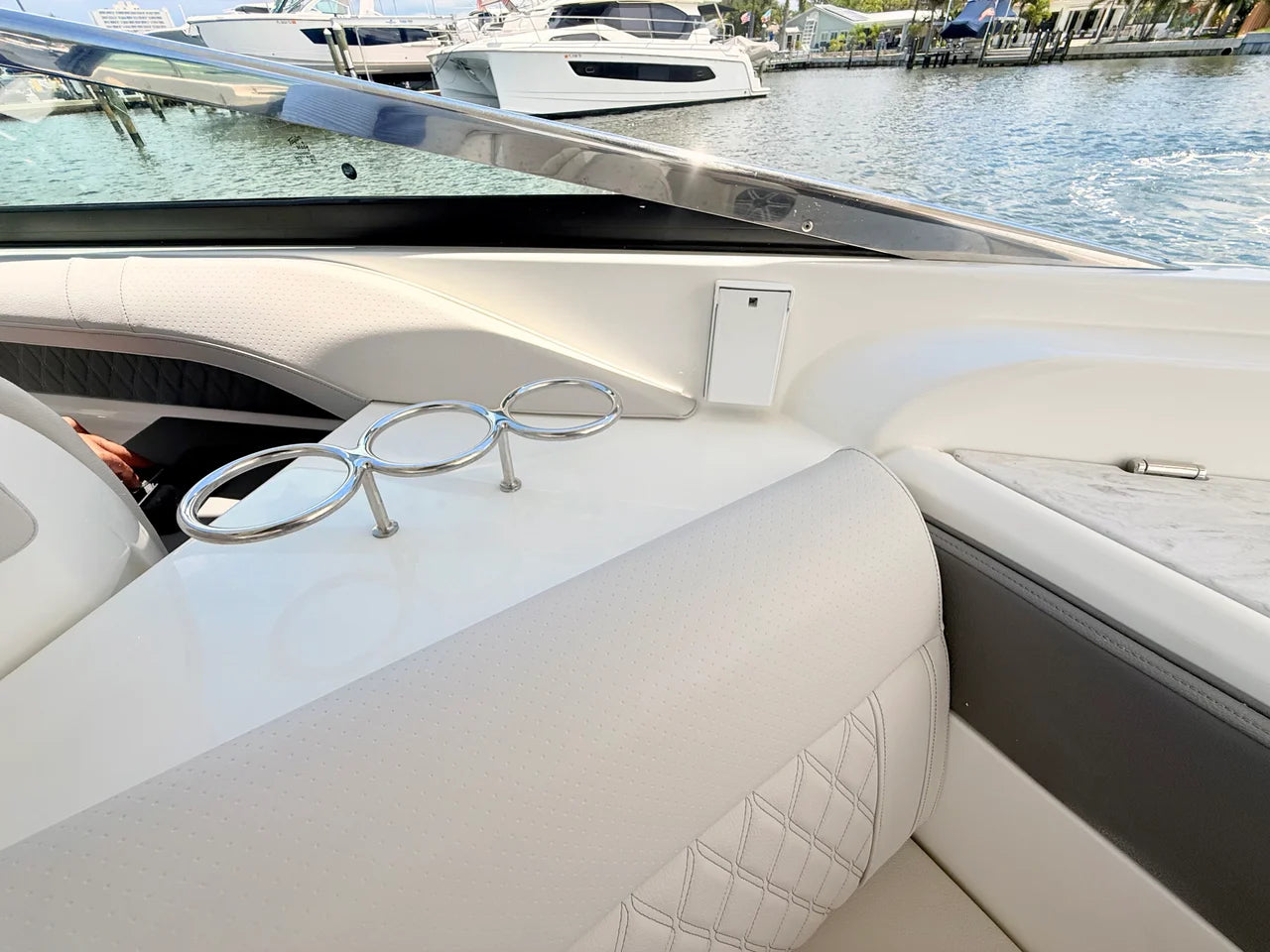 2026 Sea Ray SLX 310 Outboard 31.0 feet, Clearwater, Florida #47