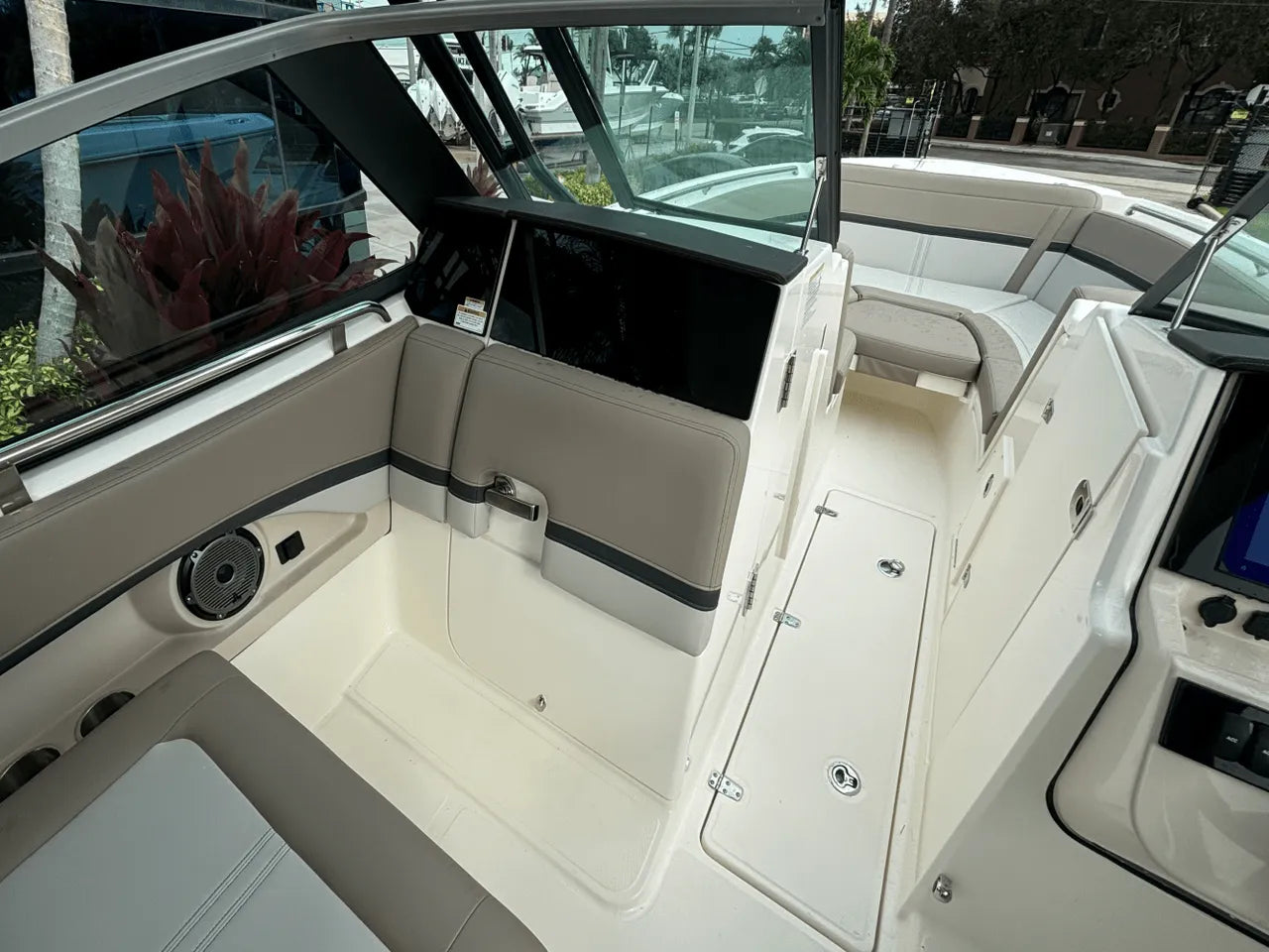 2025 Boston Whaler 240 Vantage 24.0 feet, Clearwater, Florida #20
