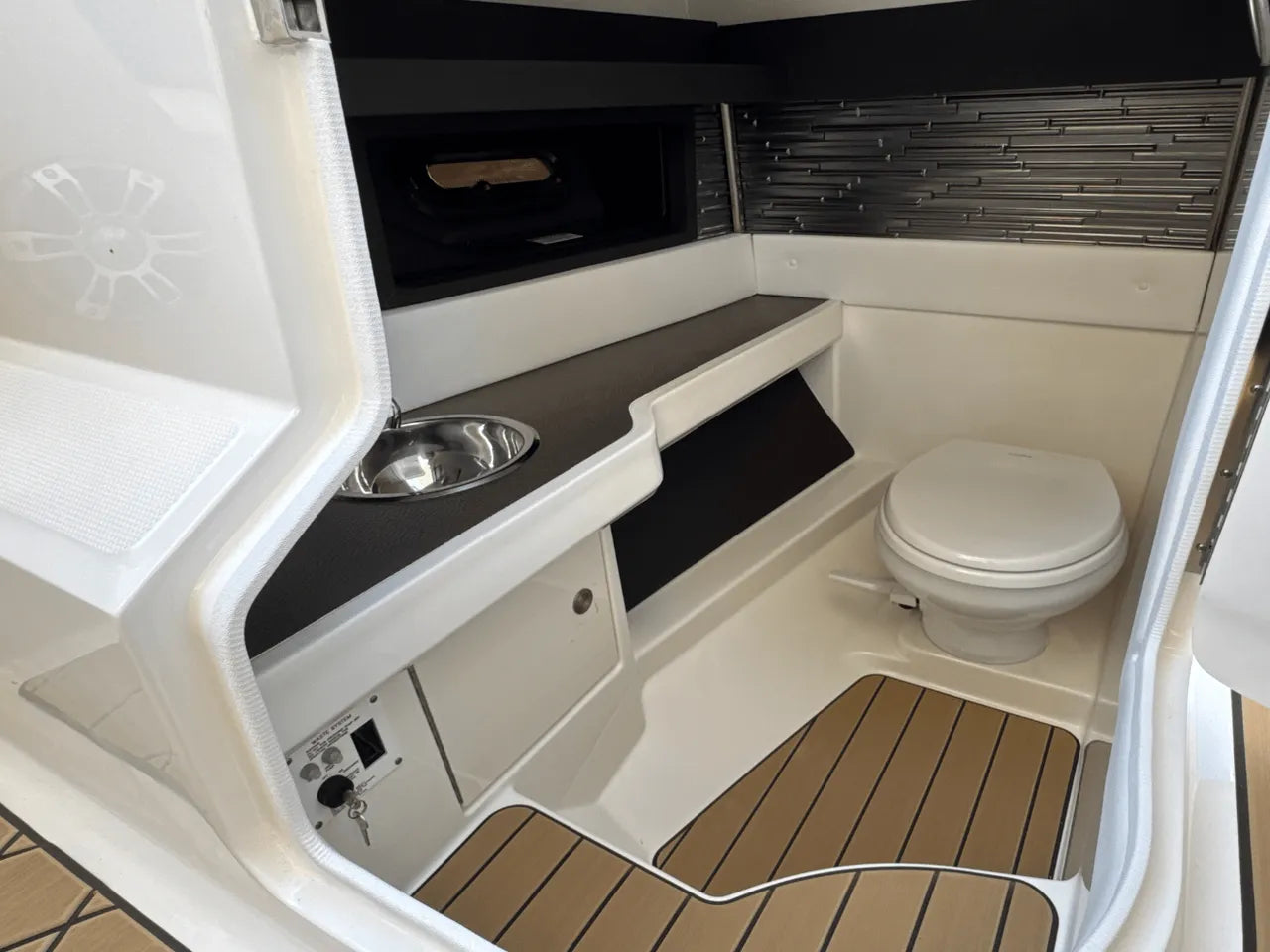 2025 Sea Ray SLX 310 Outboard 31.0 feet, Clearwater, Florida #73