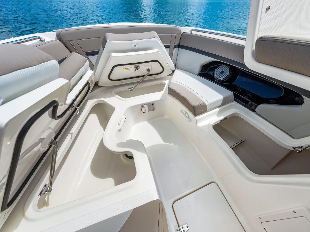 2026 Boston Whaler 240 Vantage 24.0 feet, Clearwater, Florida #34