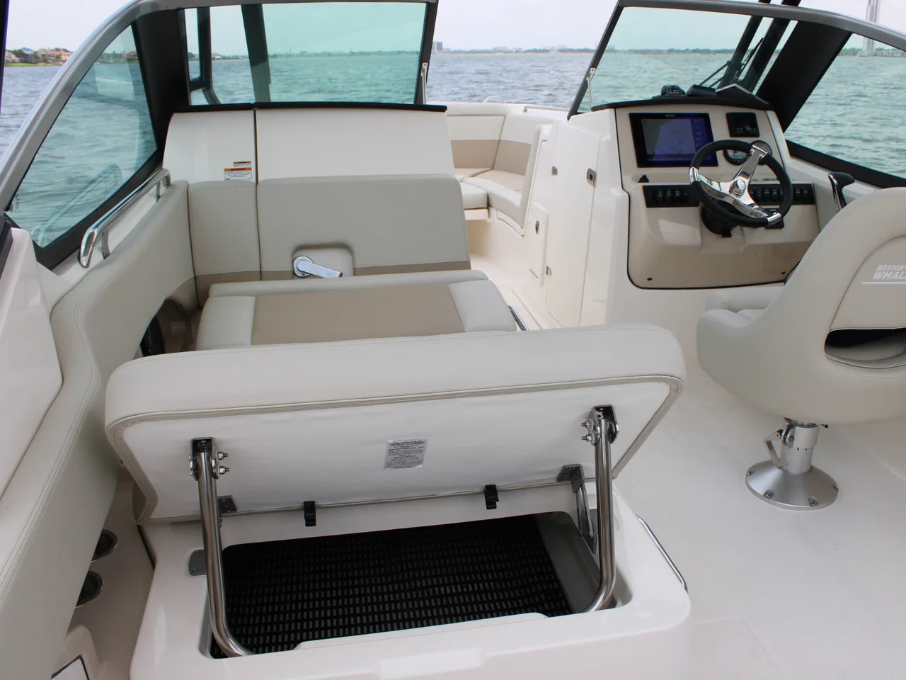 2026 Boston Whaler 240 Vantage 24.0 feet, Clearwater, Florida #33