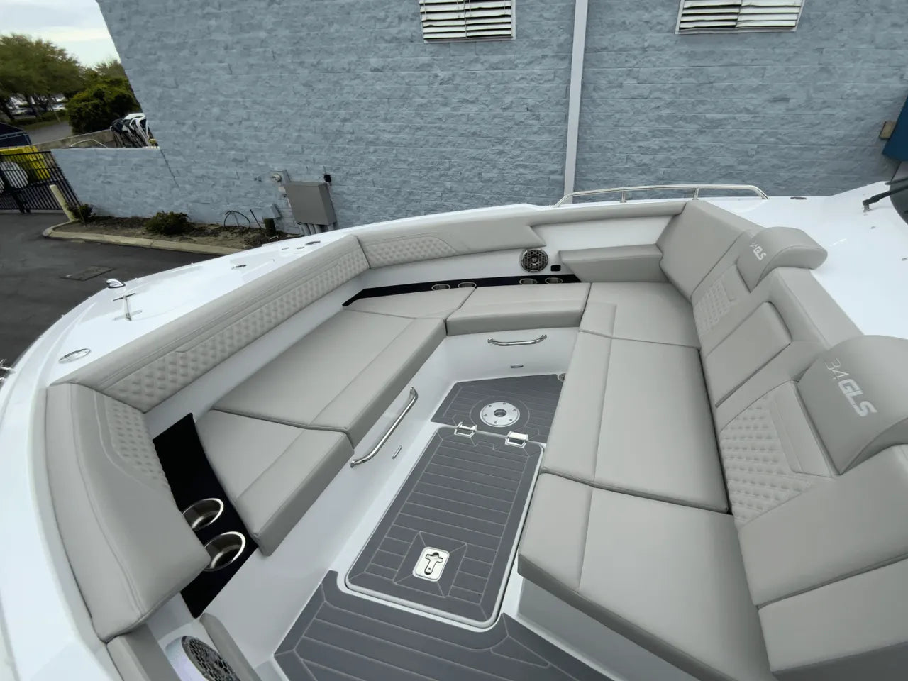 2024 Cruisers Yachts 34 GLS Outboard 34.0 feet, Clearwater, Florida #30
