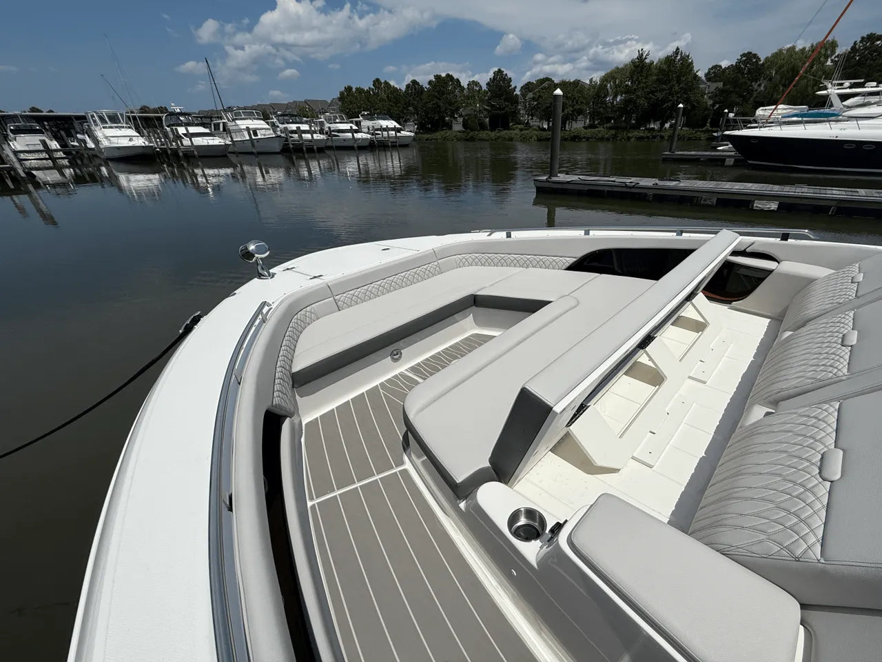 2025 Sea Ray Sundancer 370 Outboard 37.0 feet, Clearwater, Florida #45