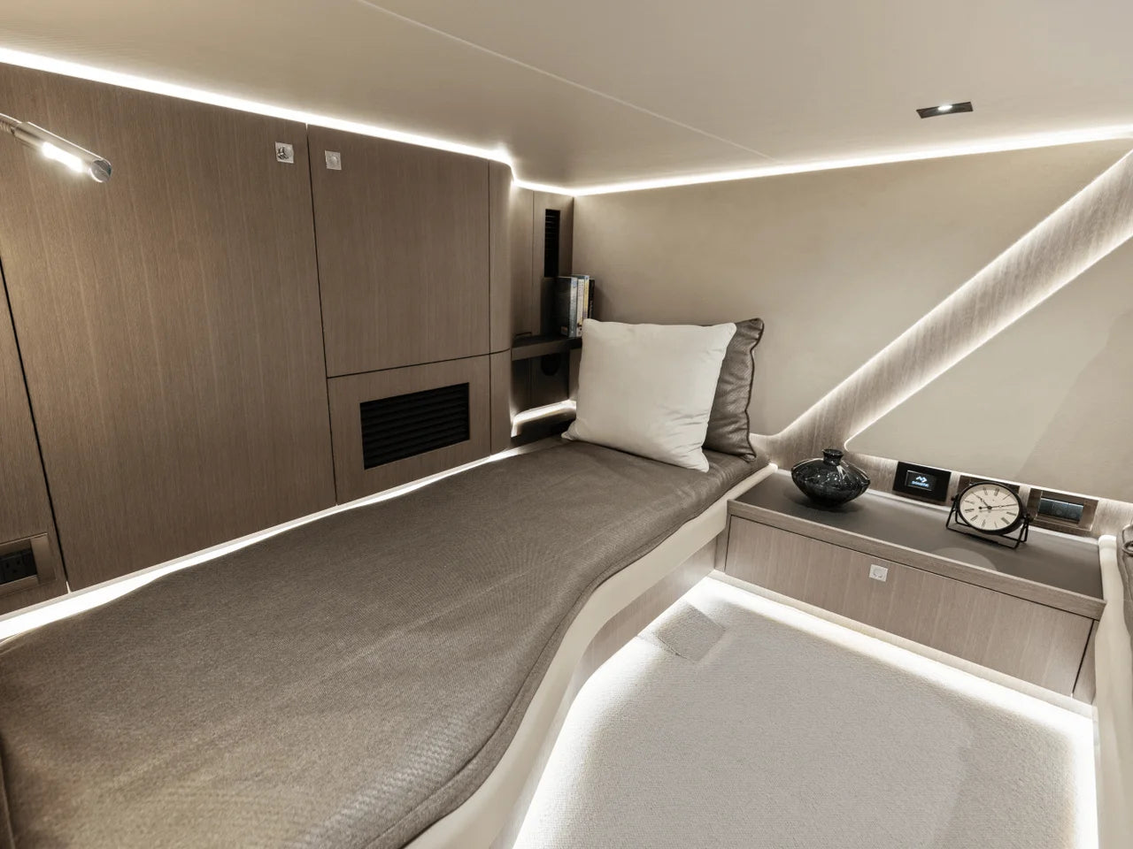 2027 Galeon 435GTO 43.0 feet, Clearwater, Florida #45