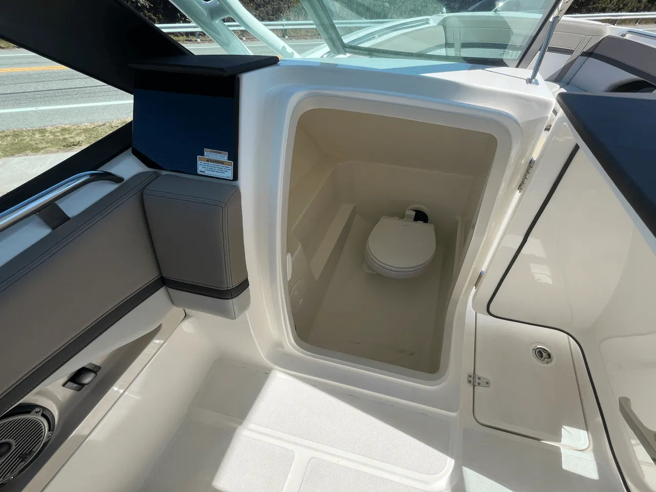 2025 Boston Whaler 240 Vantage 24.0 feet, Clearwater, Florida #12