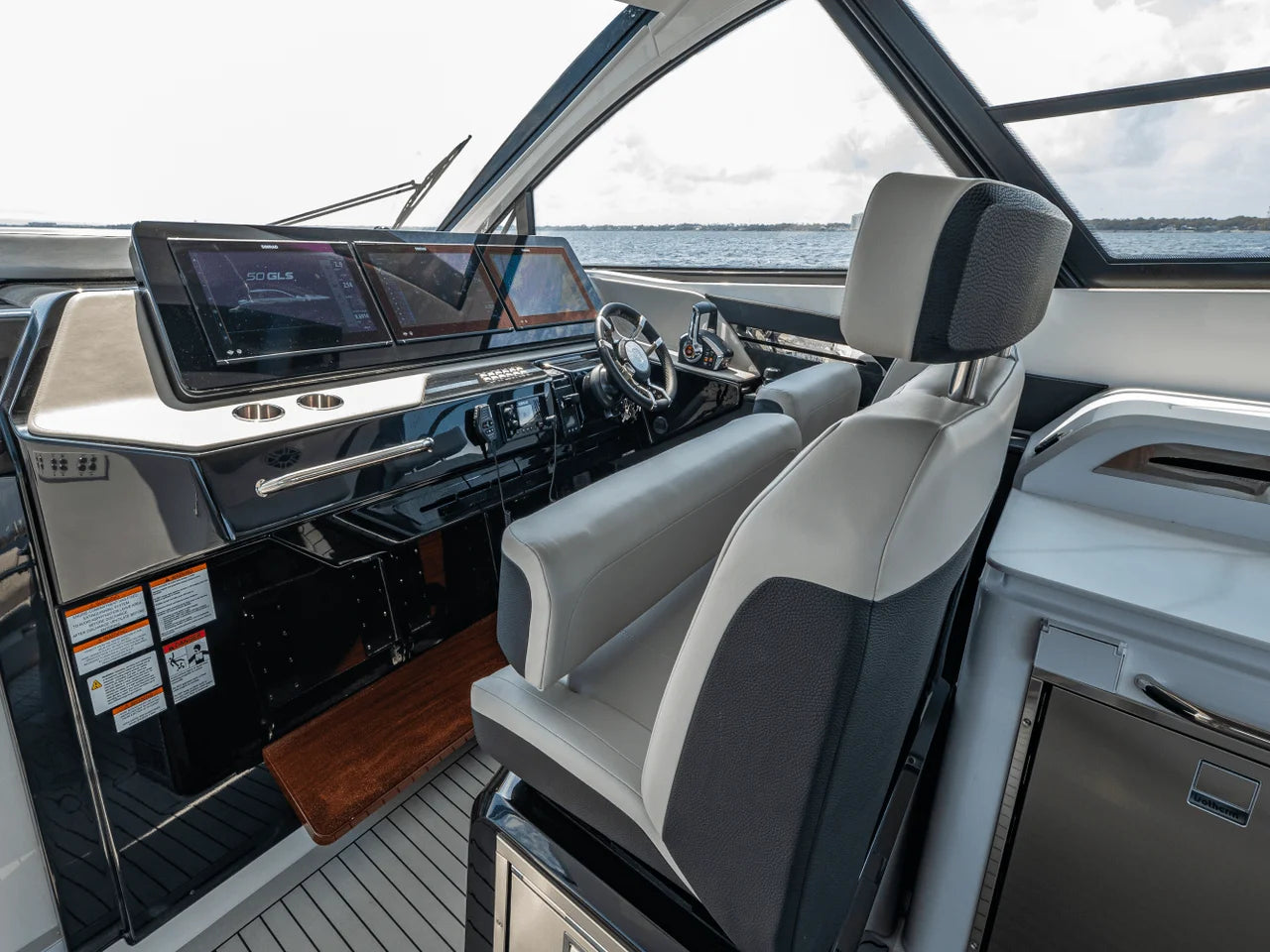 2025 Cruisers Yachts 50 GLS 50.0 feet, Clearwater, Florida #37