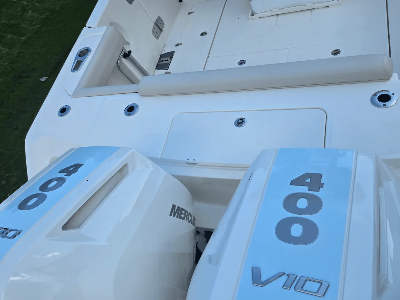 2025 Boston Whaler 330 Outrage 33.0 feet, Clearwater, Florida #2
