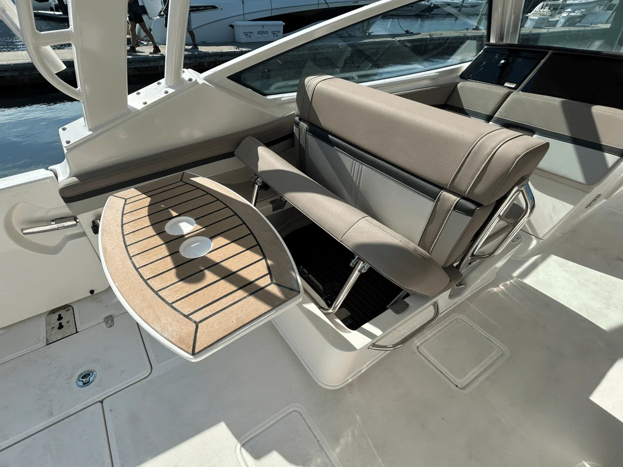 2026 Boston Whaler 280 Vantage 28.0 feet, Clearwater, Florida #17