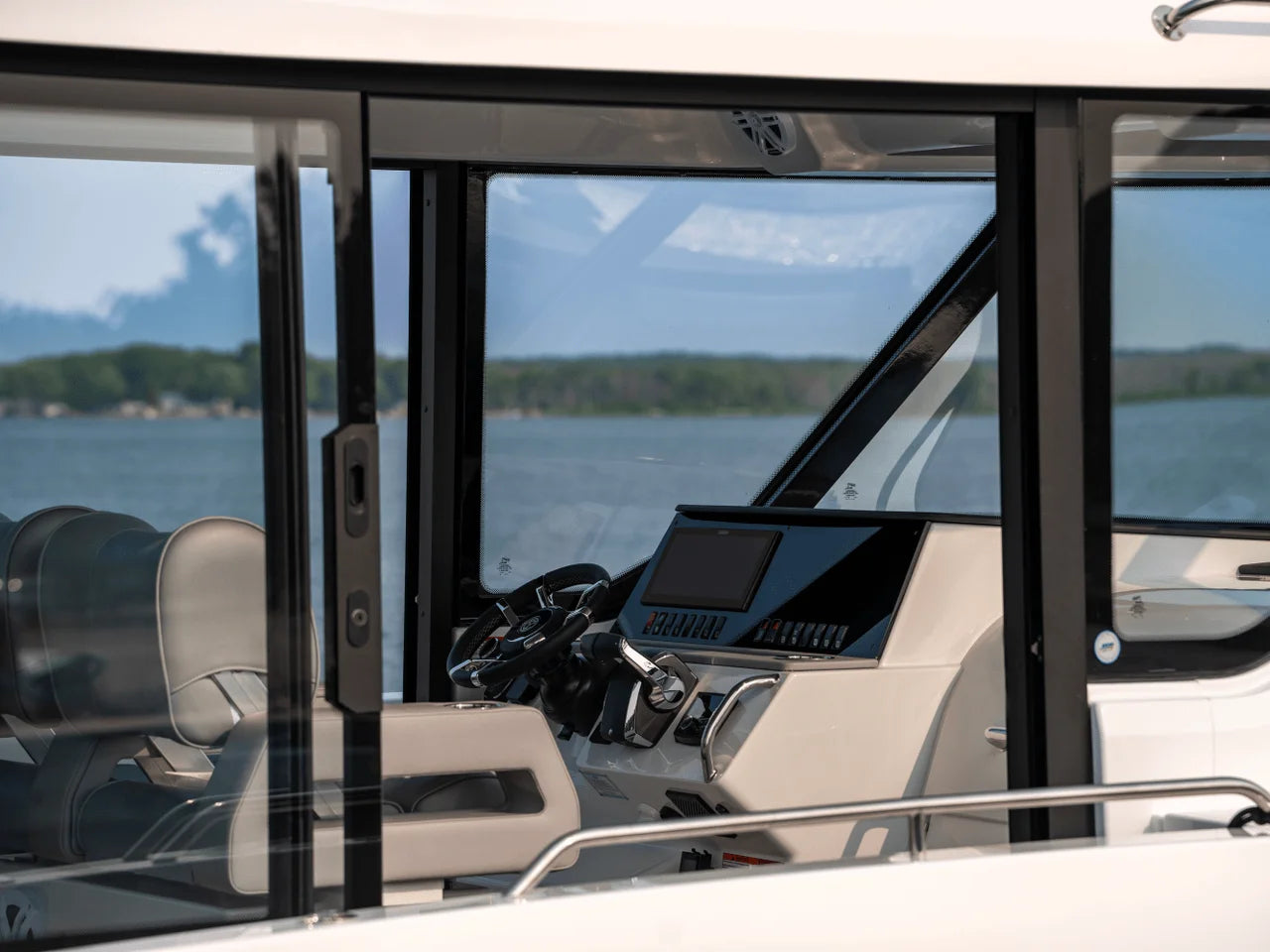 2026 Cruisers Yachts 38 VTR 38.0 feet, Clearwater, Florida #9