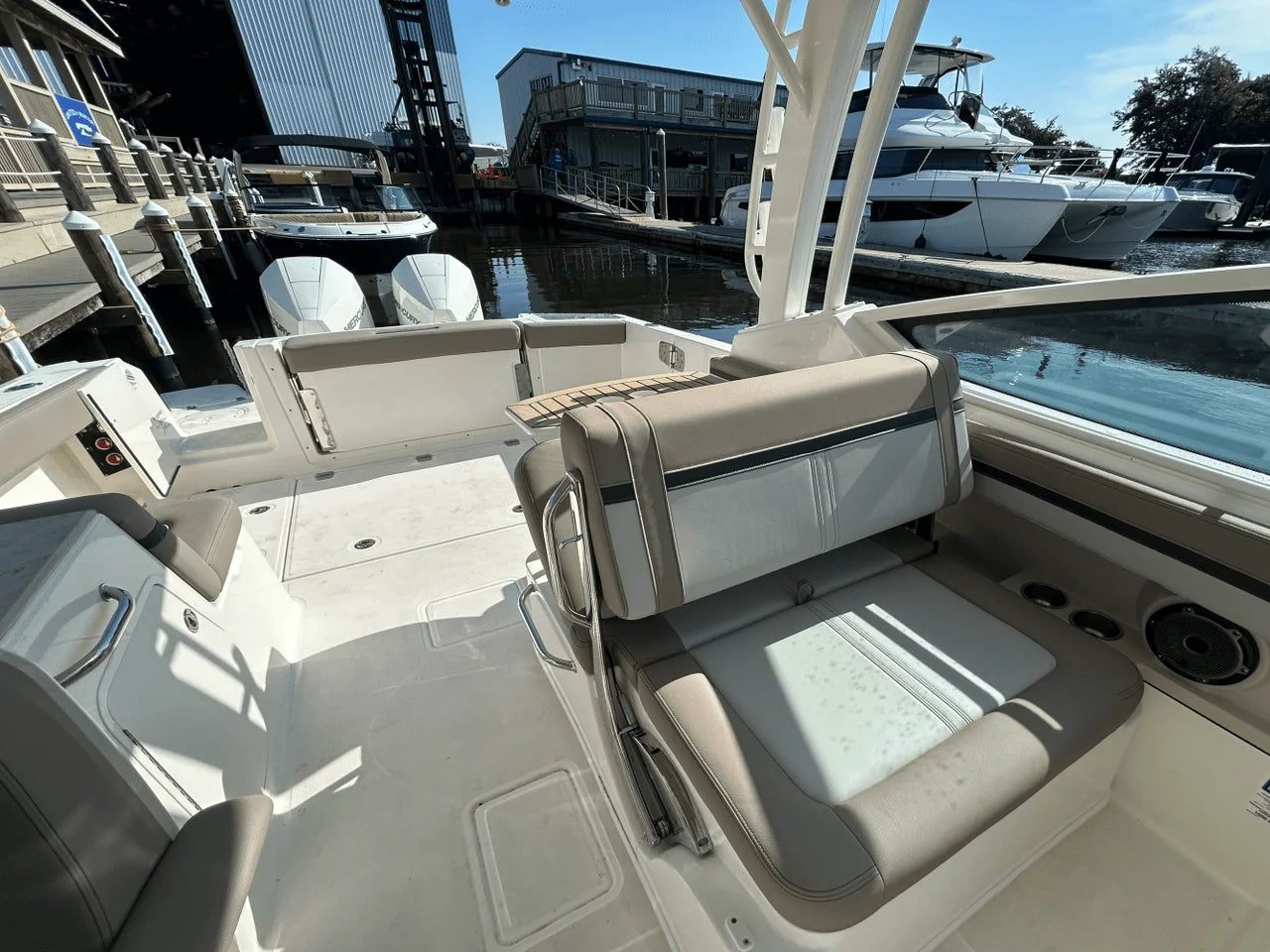 2026 Boston Whaler 280 Vantage 28.0 feet, Clearwater, Florida #23