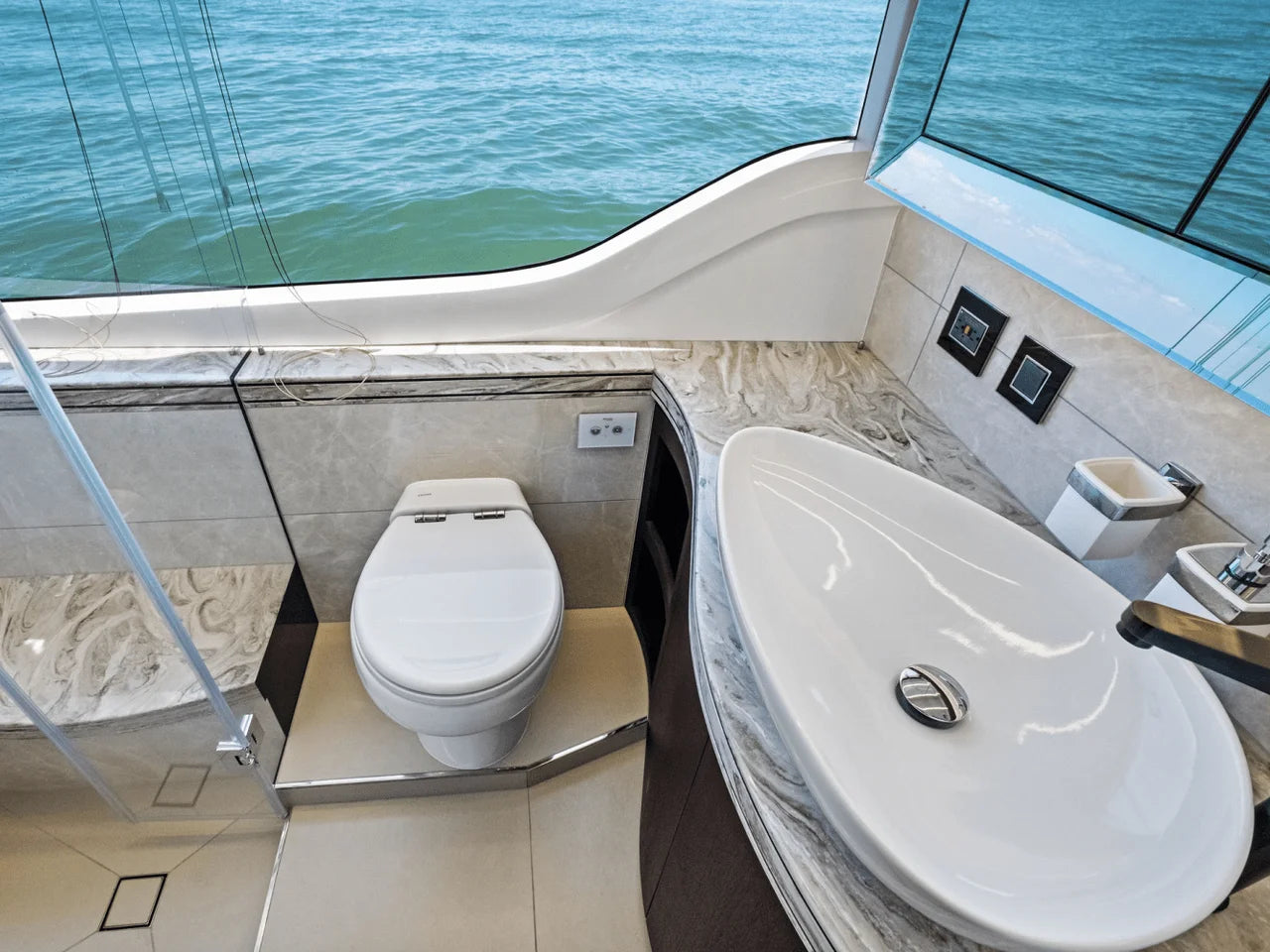 2025 Galeon 560 FLY 56.0 feet, Clearwater, Florida #76