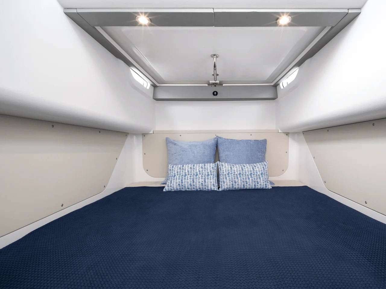 2026 Cruisers Yachts 38 VTR 38.0 feet, Clearwater, Florida #34