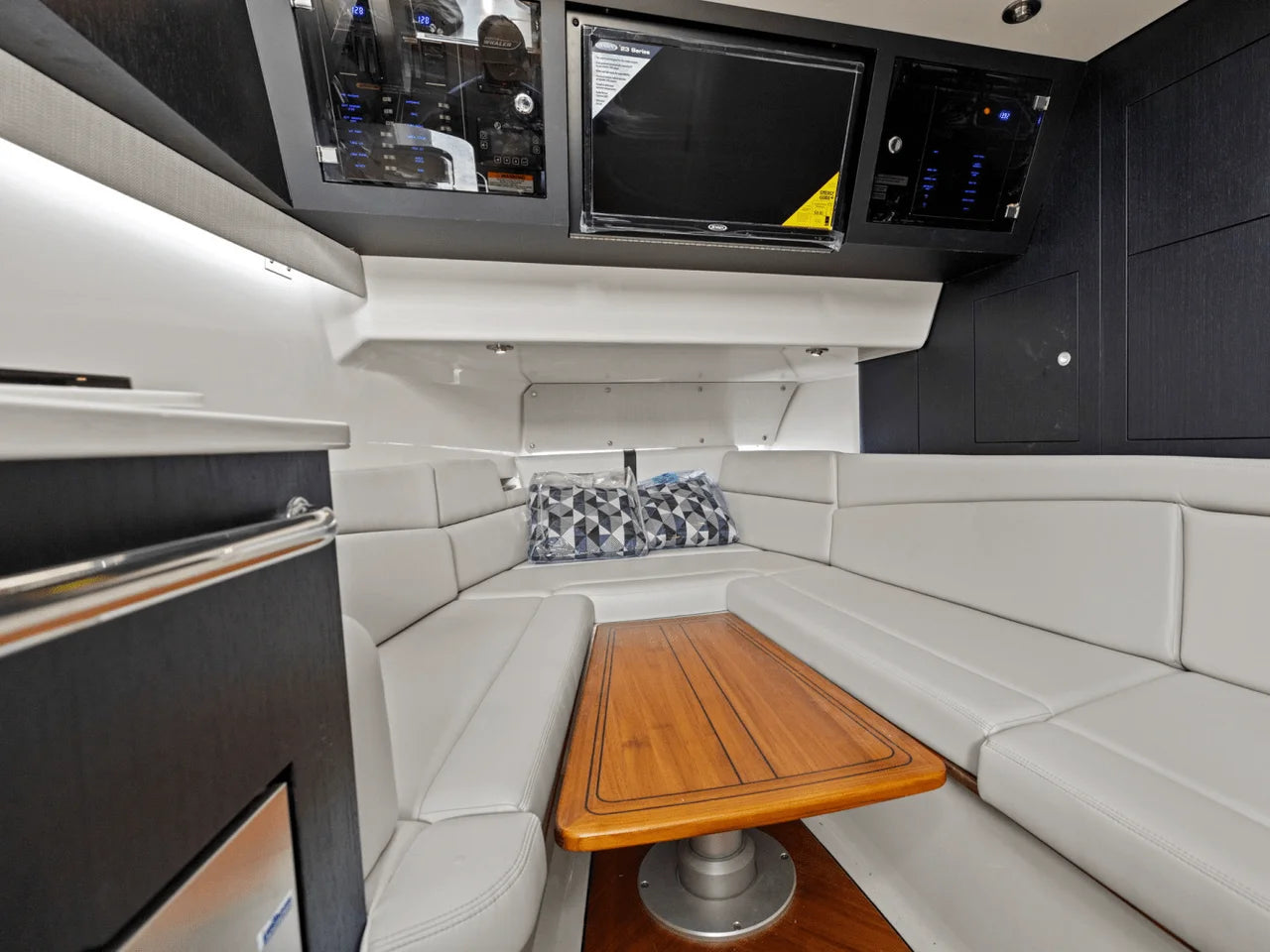2025 Boston Whaler 380 Realm 38.0 feet, Clearwater, Florida #35