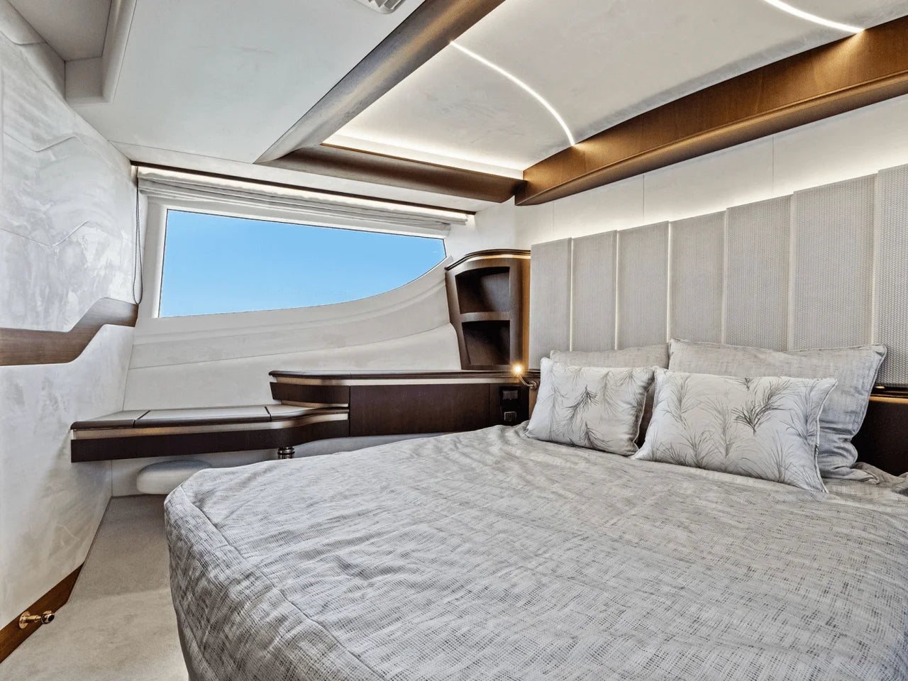 2025 Galeon 560 FLY 56.0 feet, Clearwater, Florida #59