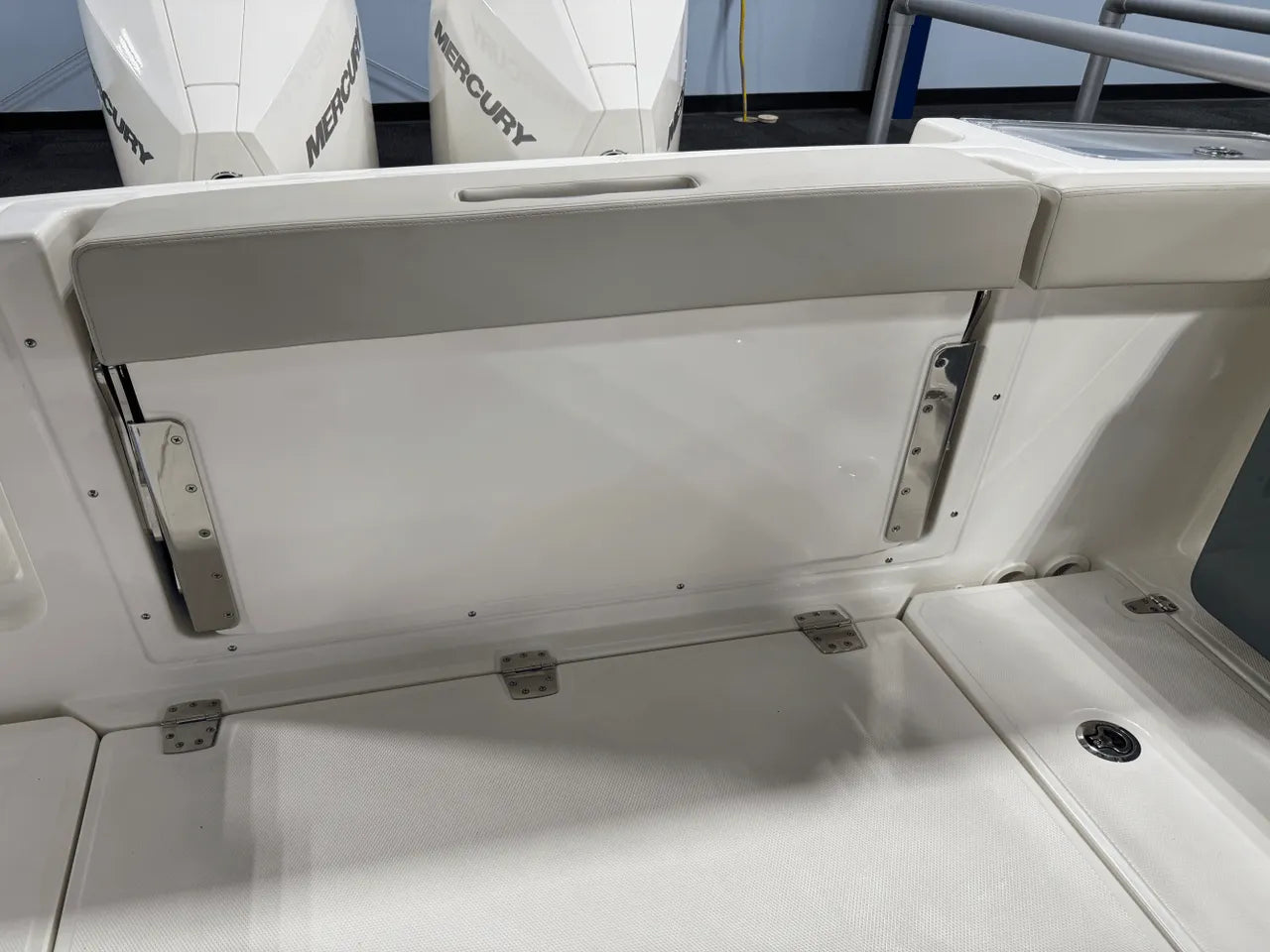 2025 Boston Whaler 280 Vantage 28.0 feet, Clearwater, Florida #6
