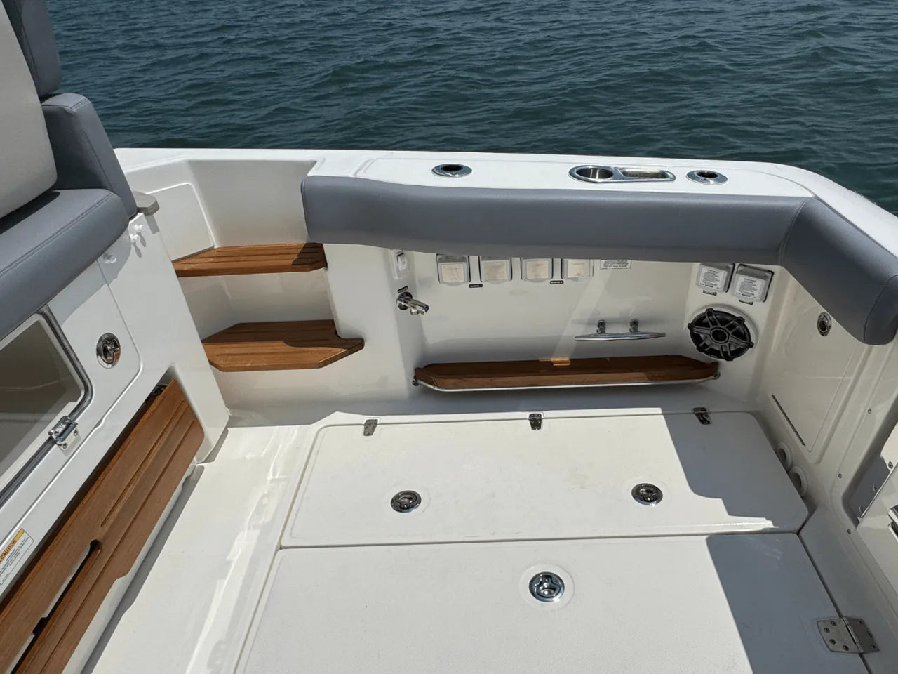 2025 Boston Whaler 380 Realm 38.0 feet, Clearwater, Florida #11