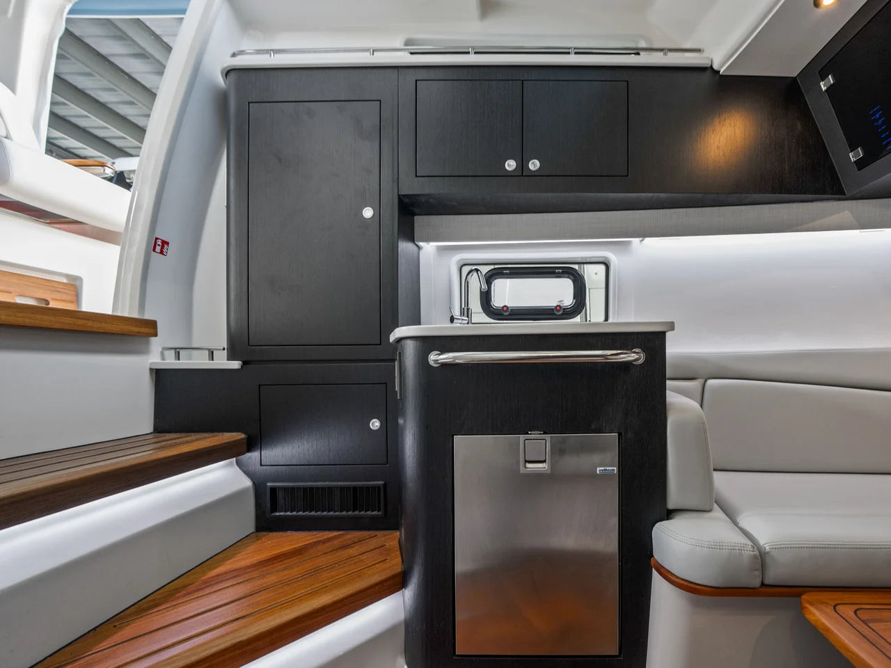 2026 Boston Whaler 380 Realm 38.0 feet, Clearwater, Florida #28
