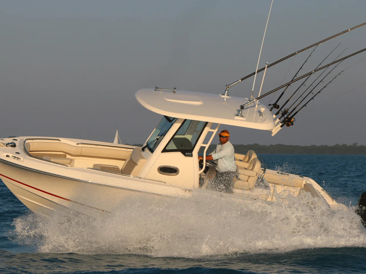 2026 Boston Whaler 250 Outrage 25.0 feet, Clearwater, Florida #19
