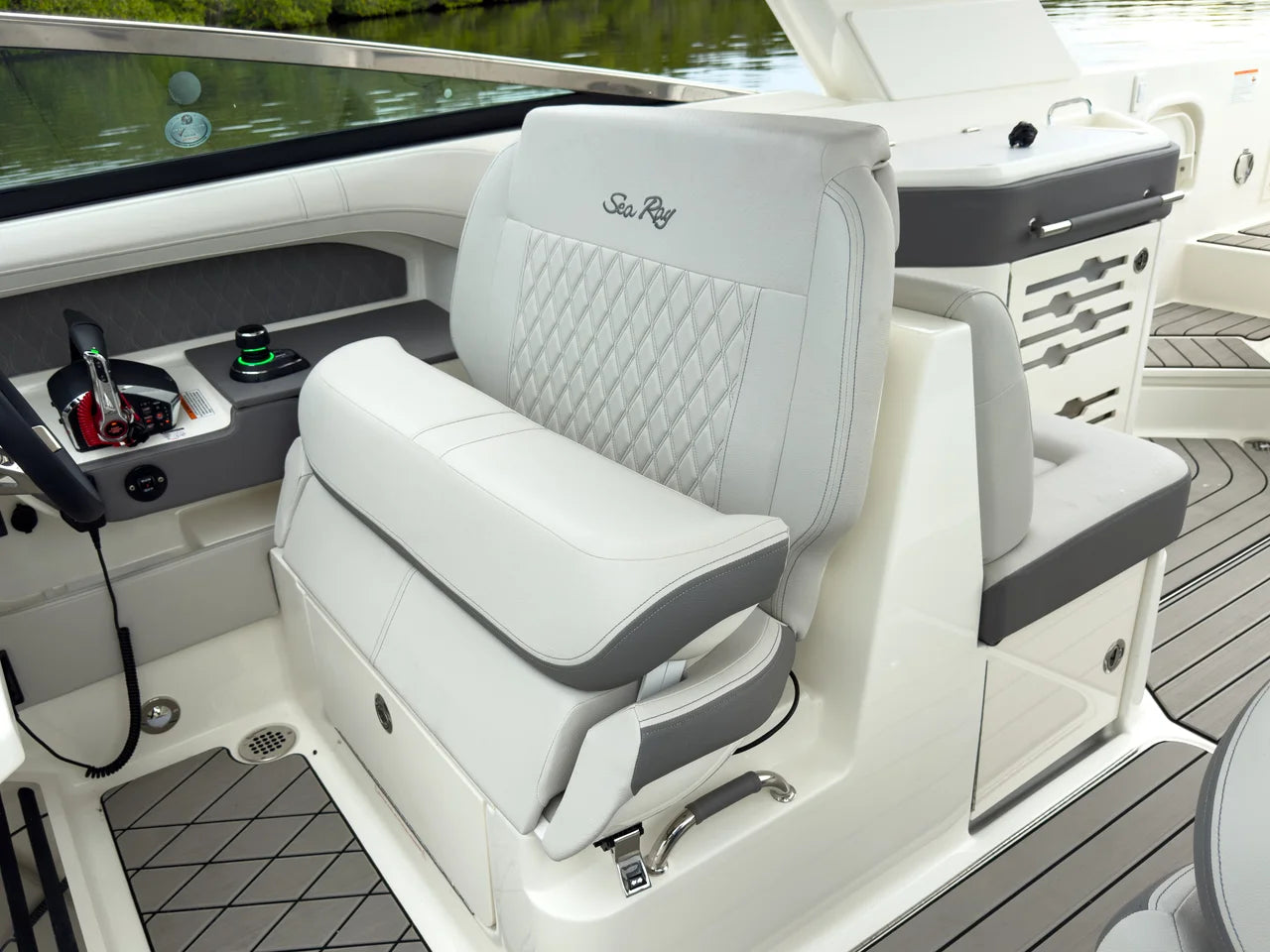 2027 Sea Ray SLX 310 Outboard 31.0 feet, Clearwater, Florida #16