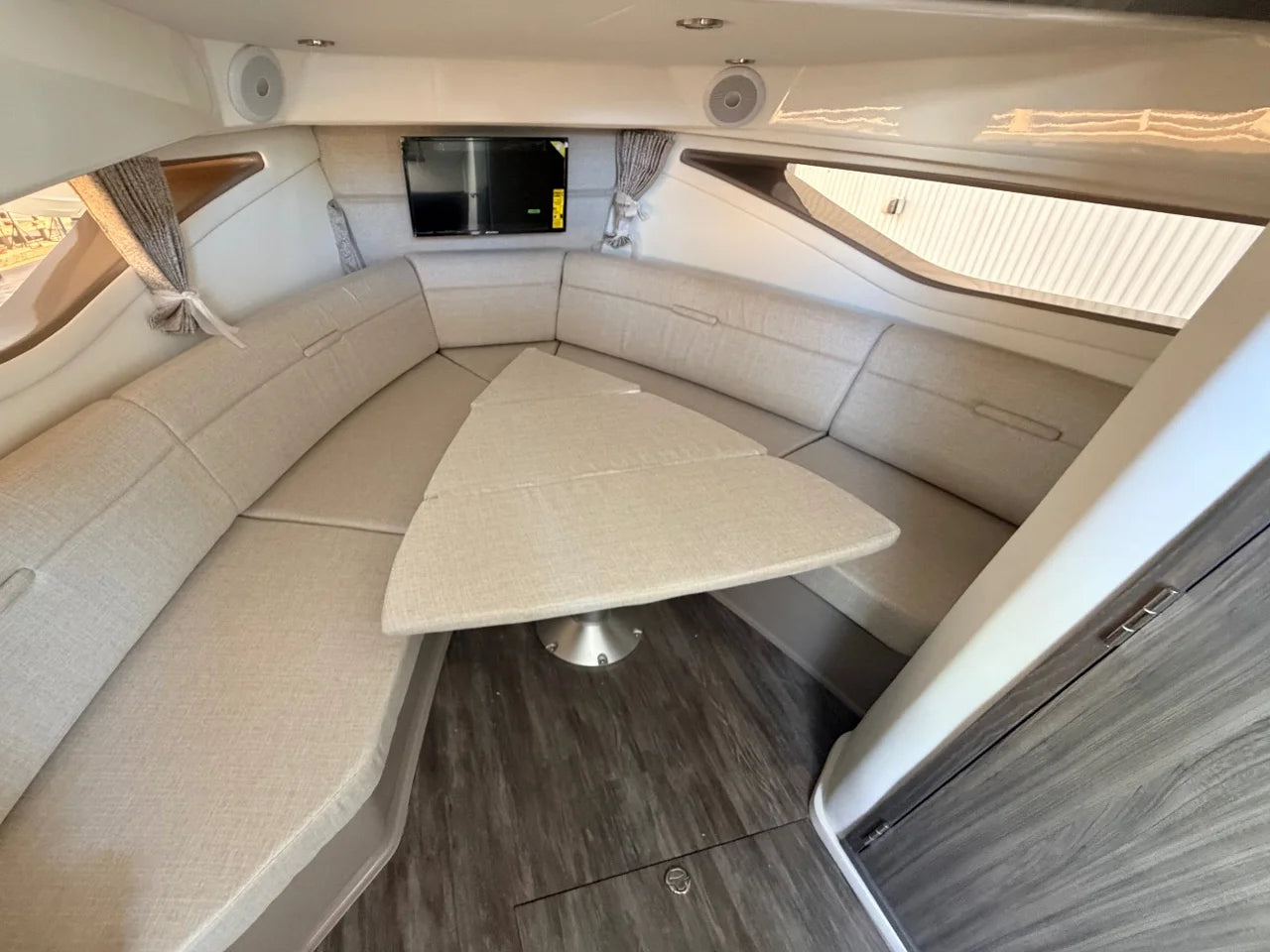 2026 Sea Ray Sundancer 320 Outboard 32.0 feet, Clearwater, Florida #36
