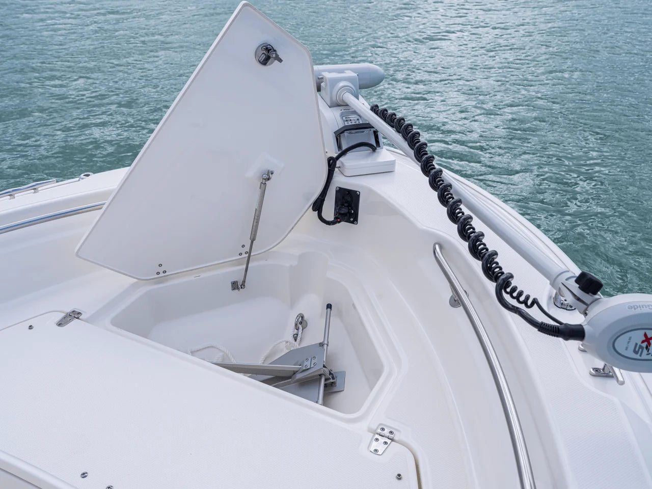2026 Boston Whaler 220 Dauntless 22.0 feet, Clearwater, Florida #45