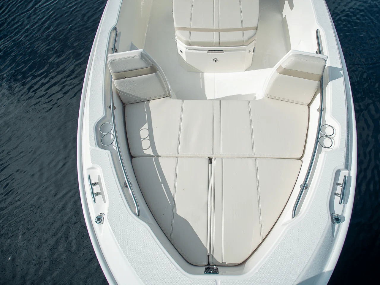 2026 Boston Whaler 250 Dauntless 25.0 feet, Clearwater, Florida #19