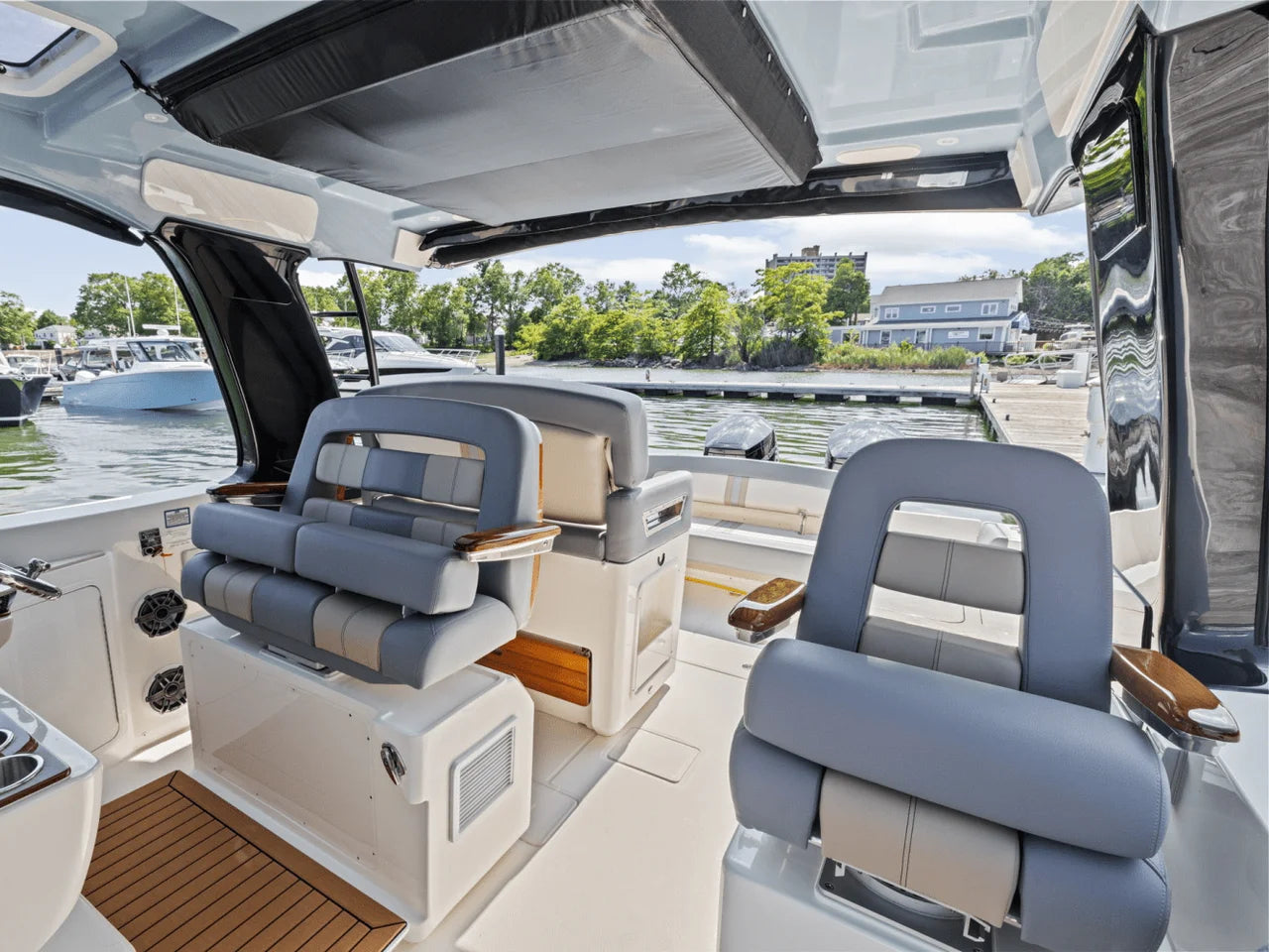 2025 Boston Whaler 380 Realm 38.0 feet, Clearwater, Florida #22
