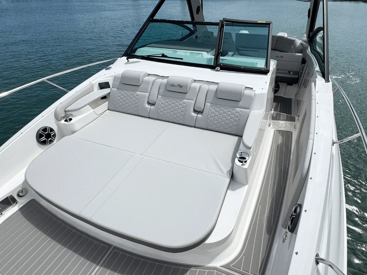 2026 Sea Ray Sundancer 320 Outboard 32.0 feet, Clearwater, Florida #22