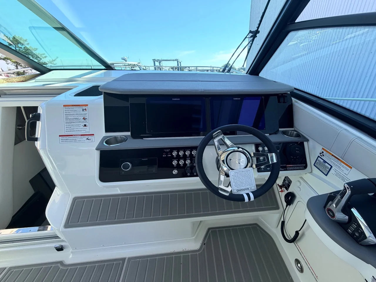 2026 Sea Ray Sundancer 320 Outboard 32.0 feet, Clearwater, Florida #17