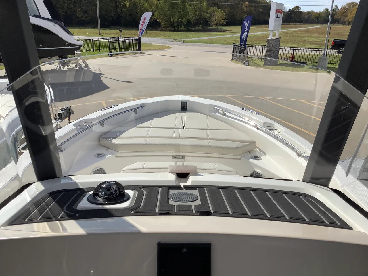 2026 Boston Whaler 220 Dauntless 22.0 feet, Clearwater, Florida #23
