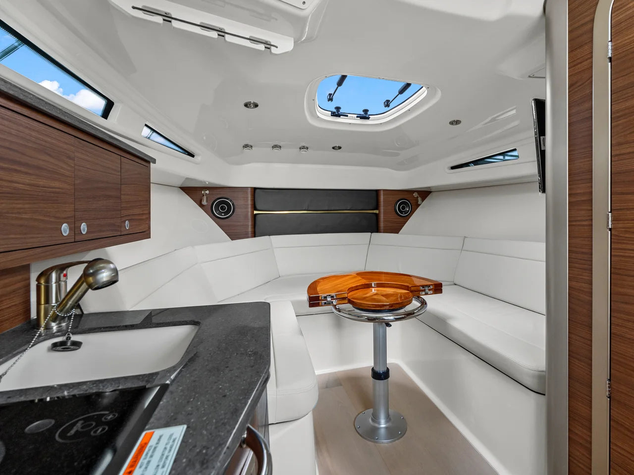 2026 Boston Whaler 325 Conquest 32.0 feet, Clearwater, Florida #31