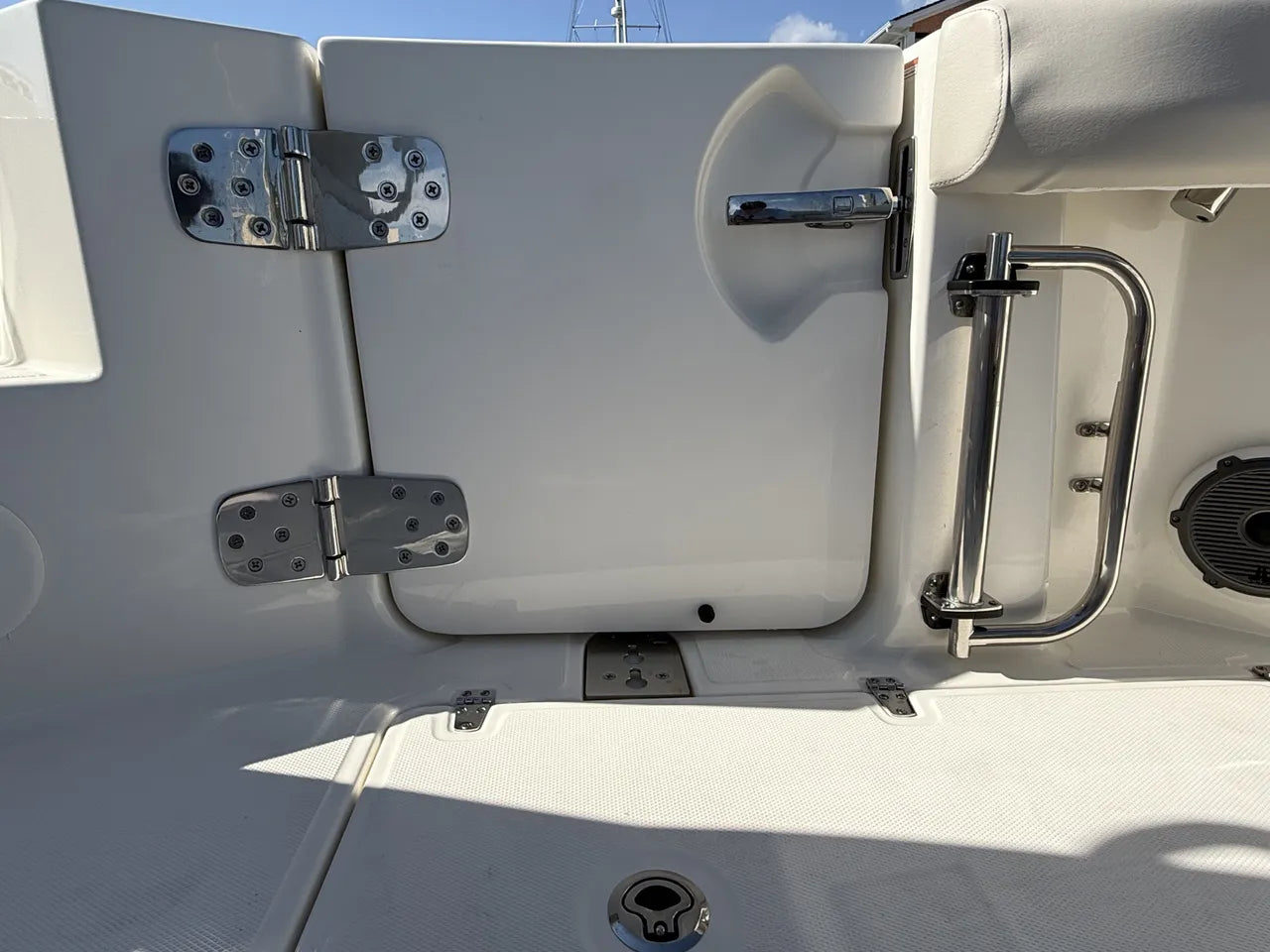 2026 Boston Whaler 325 Conquest 32.0 feet, Clearwater, Florida #7