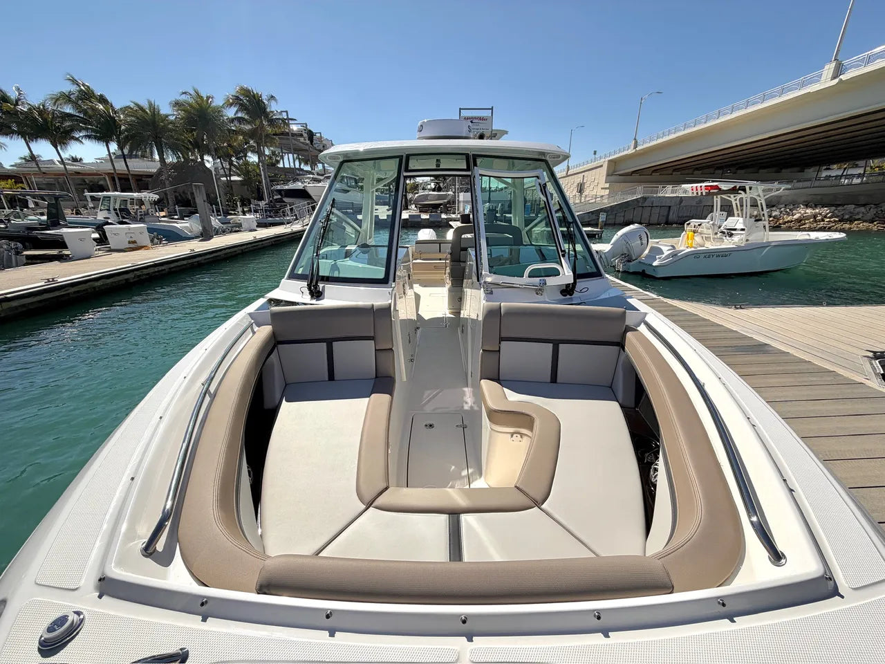 2026 Boston Whaler 330 Vantage 33.0 feet, Clearwater, Florida #34