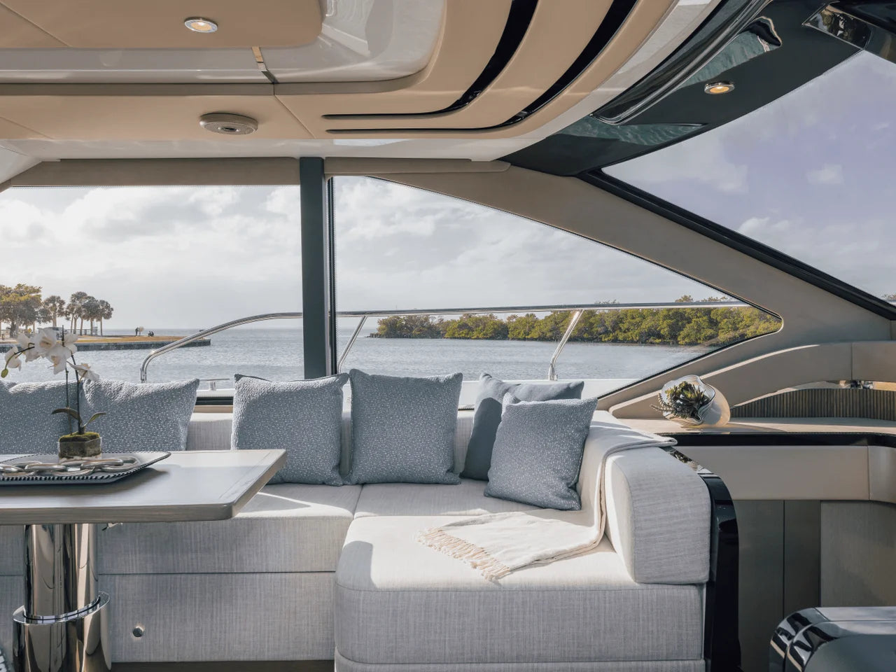 2027 Cruisers Yachts 57FLY 57.0 feet, Clearwater, Florida #64