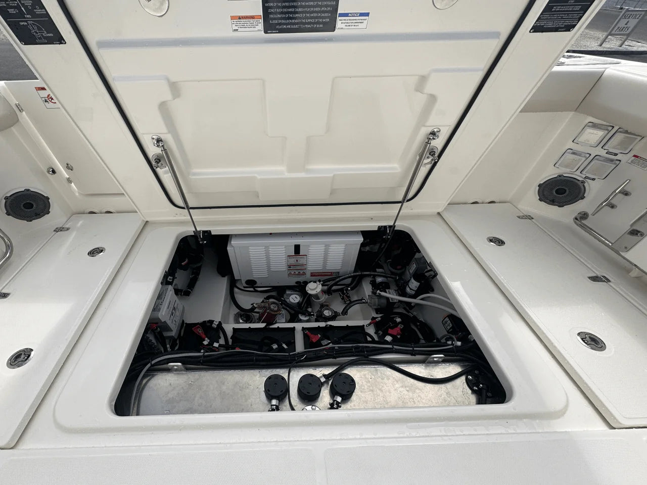 2026 Boston Whaler 325 Conquest 32.0 feet, Clearwater, Florida #17