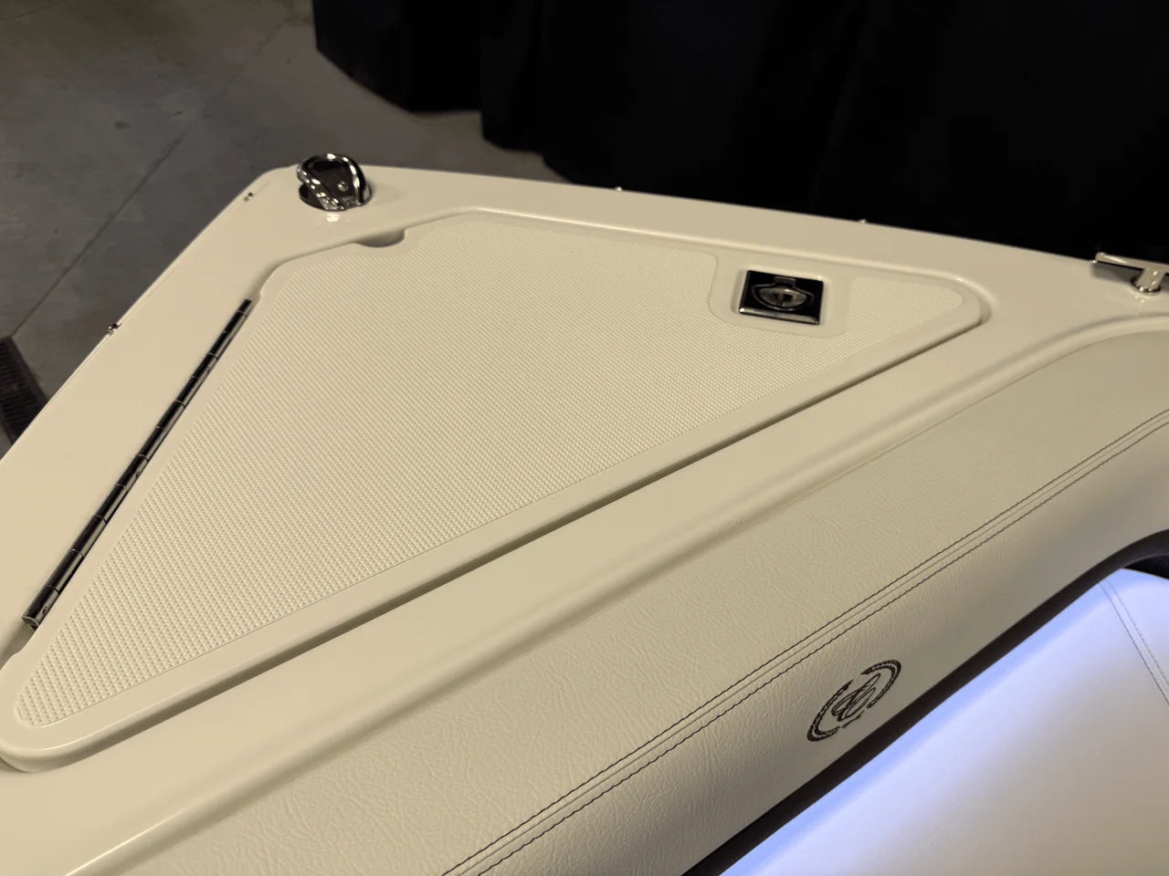 2025 Cobalt R6 Outboard 26.0 feet, Clearwater, Florida #137
