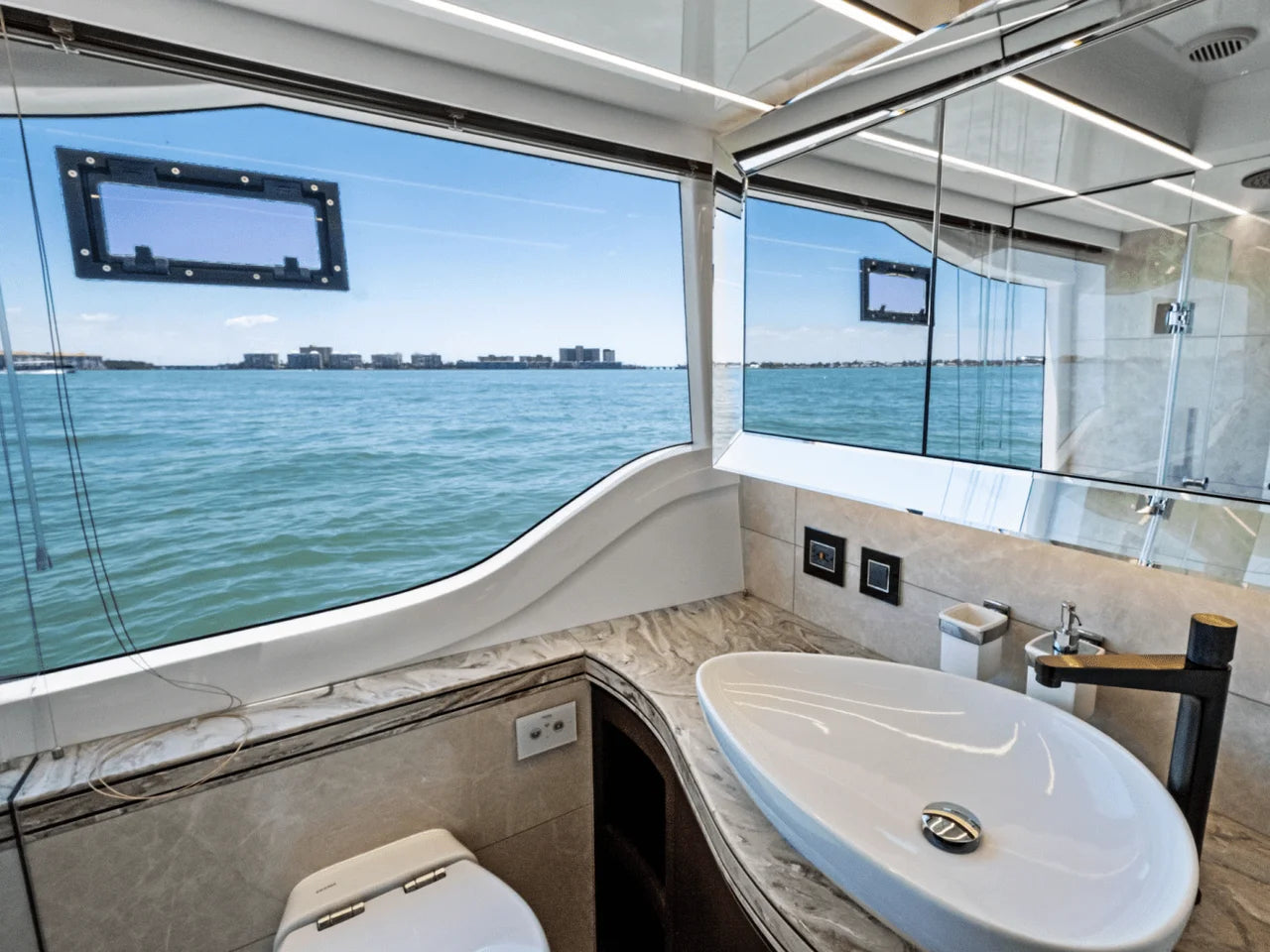 2025 Galeon 560 FLY 56.0 feet, Clearwater, Florida #75