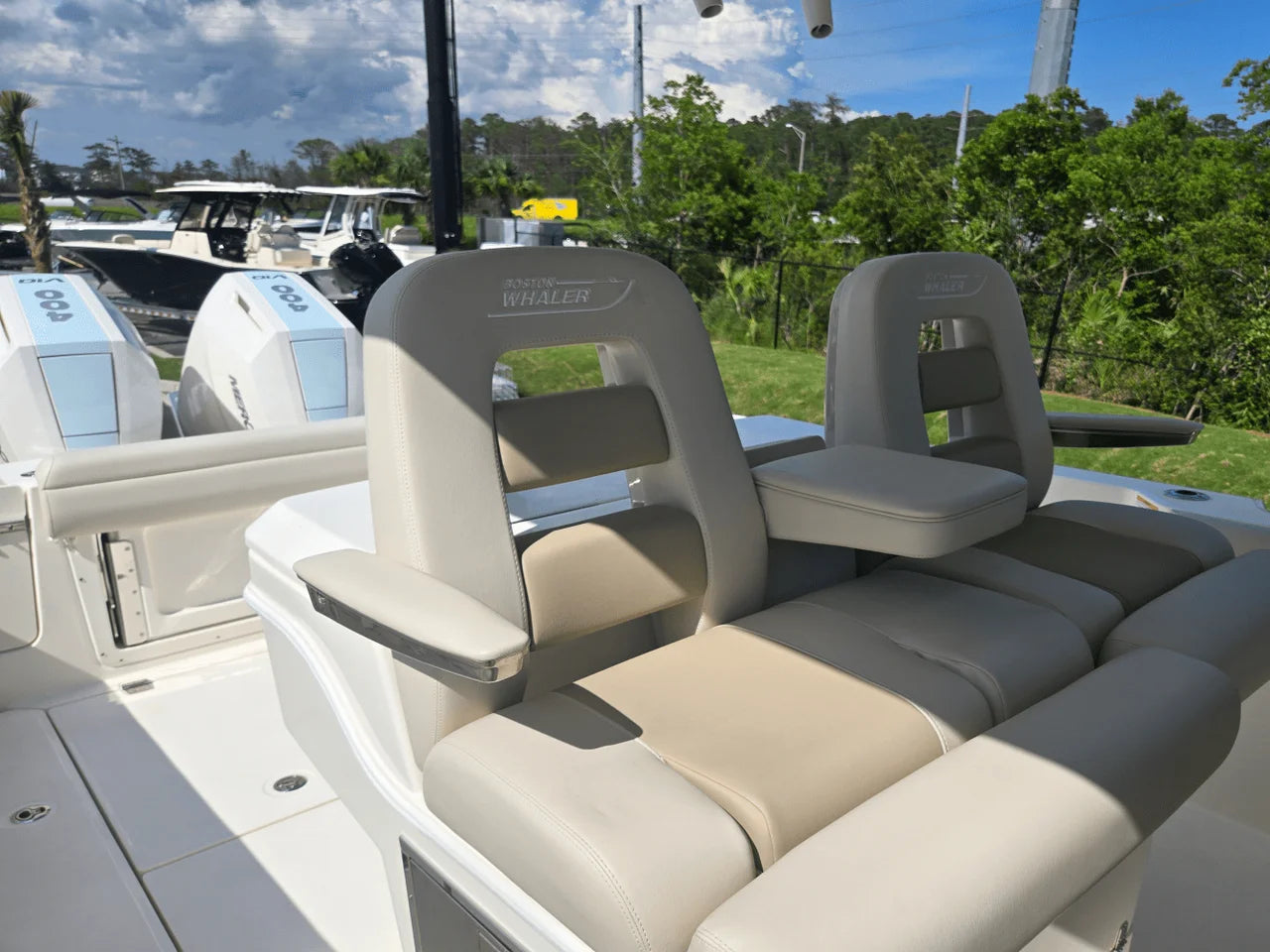 2025 Boston Whaler 330 Outrage 33.0 feet, Clearwater, Florida #19