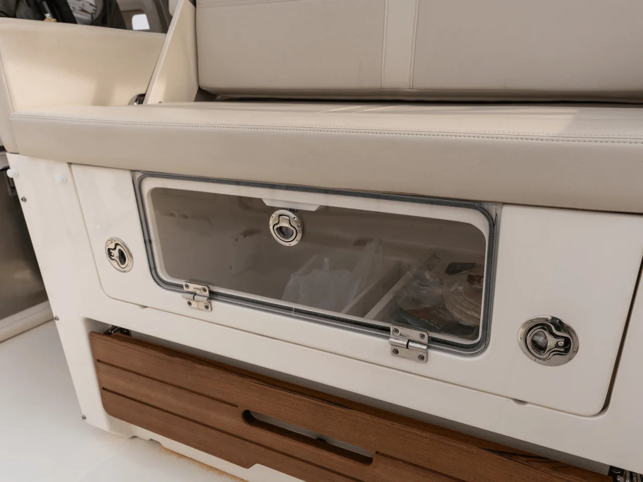 2026 Boston Whaler 380 Realm 38.0 feet, Clearwater, Florida #92