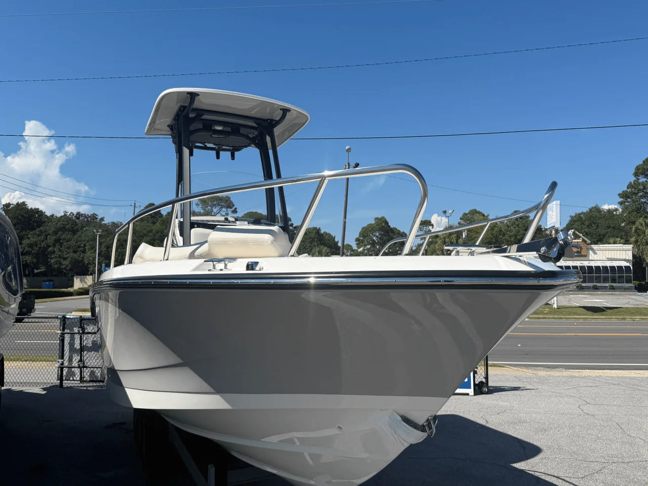 2026 Boston Whaler 250 Dauntless 25.0 feet, Clearwater, Florida #6