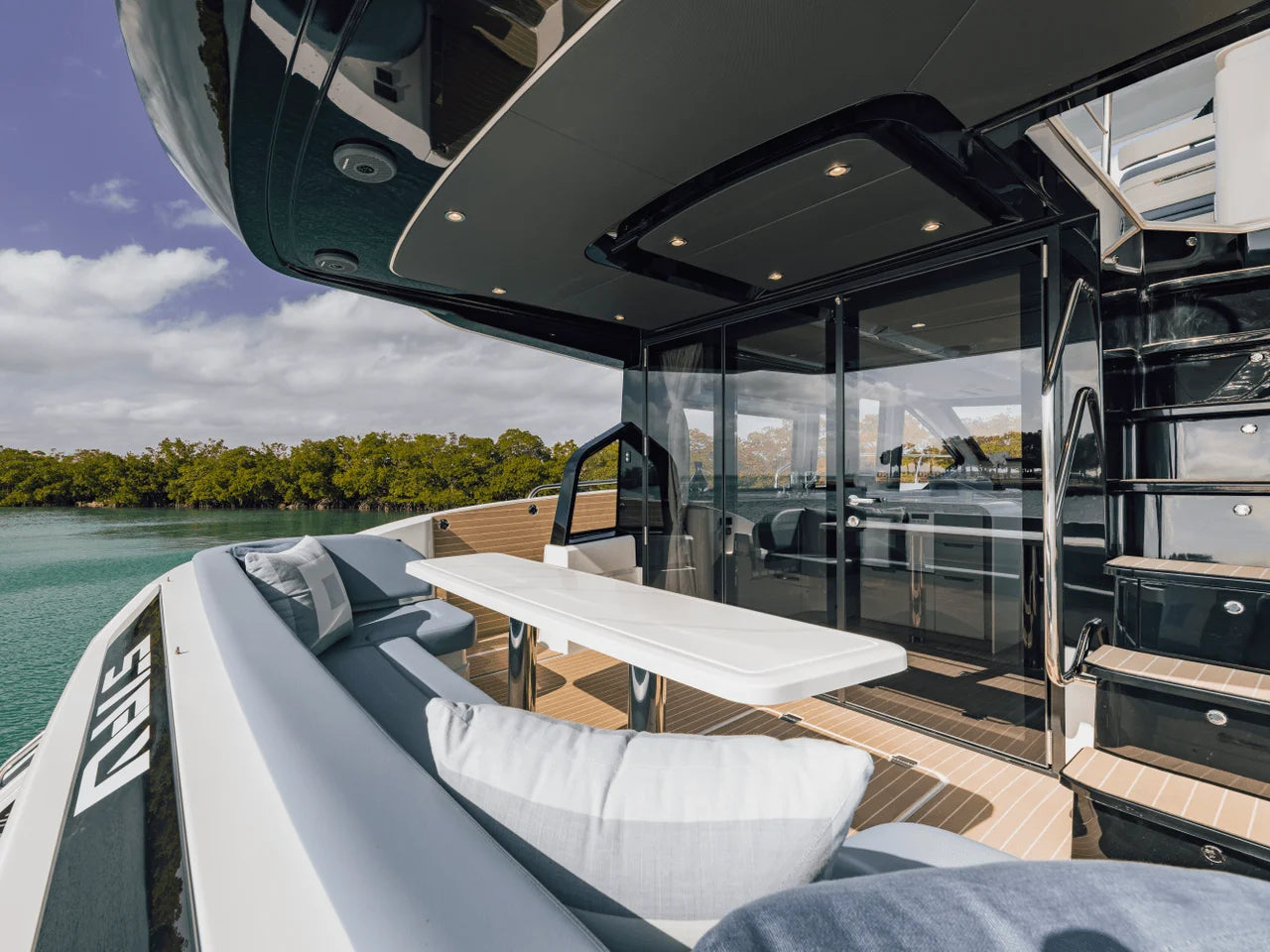 2027 Cruisers Yachts 57FLY 57.0 feet, Clearwater, Florida #36