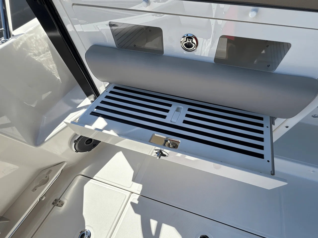 2025 Boston Whaler 365 Conquest 36.0 feet, Clearwater, Florida #13