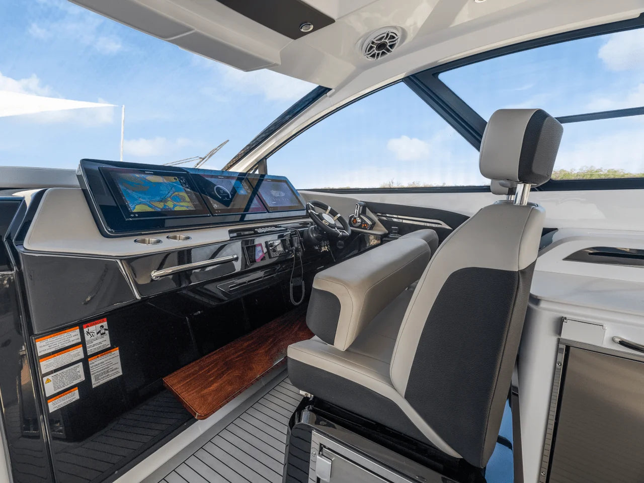 2026 Cruisers Yachts 50GLS OB 50.0 feet, Clearwater, Florida #105
