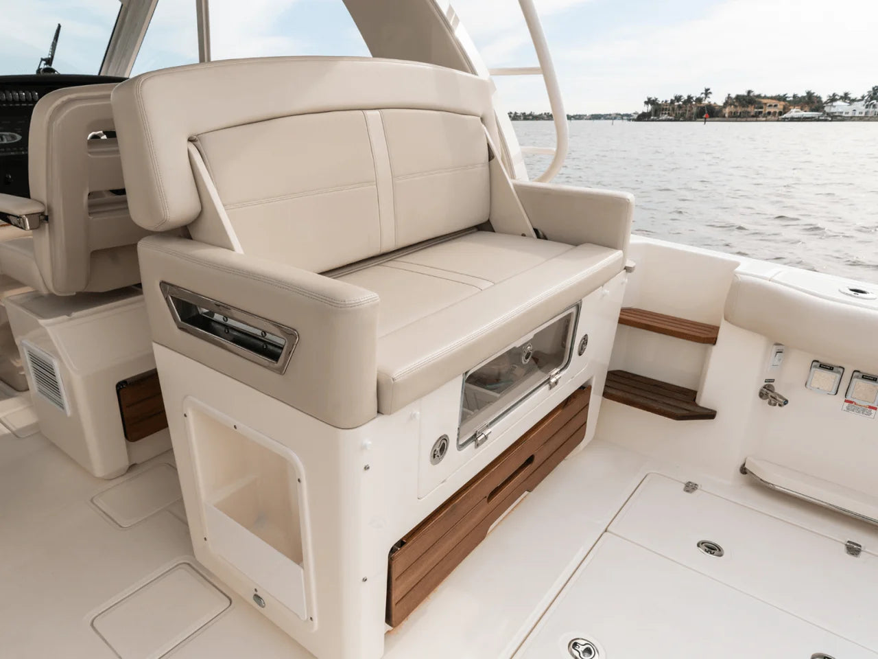 2026 Boston Whaler 380 Realm 38.0 feet, Clearwater, Florida #96