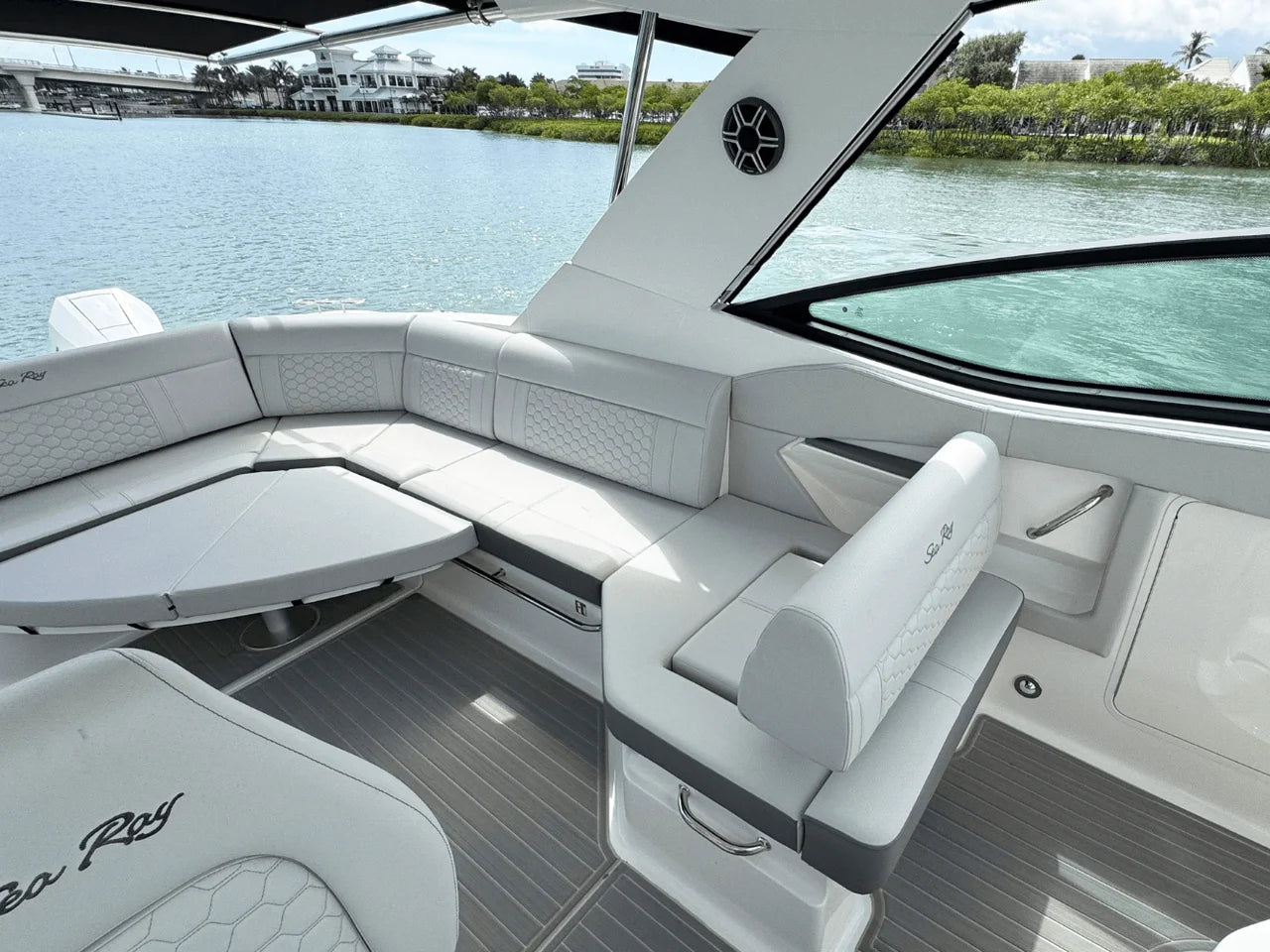 2026 Sea Ray Sundancer 320 Outboard 32.0 feet, Clearwater, Florida #19